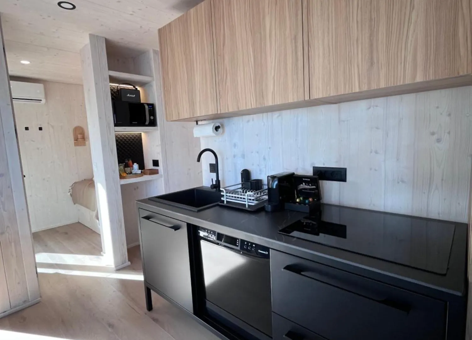 10Gardens Premium Mobile Homes With Private Jacuzzi & Sauna By Oiko Collection Privlaka  Casa de Férias Privlaka (Zadar)